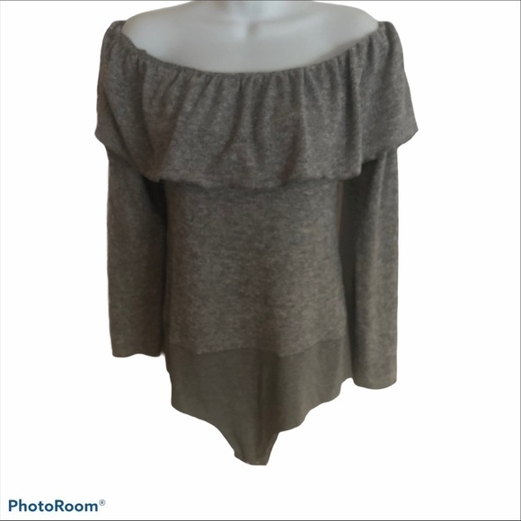 Zara Off Shoulder Ruffled Knit Bodysuit Heather Gray Size L Cozy Soft Winter - Picture 4 of 6